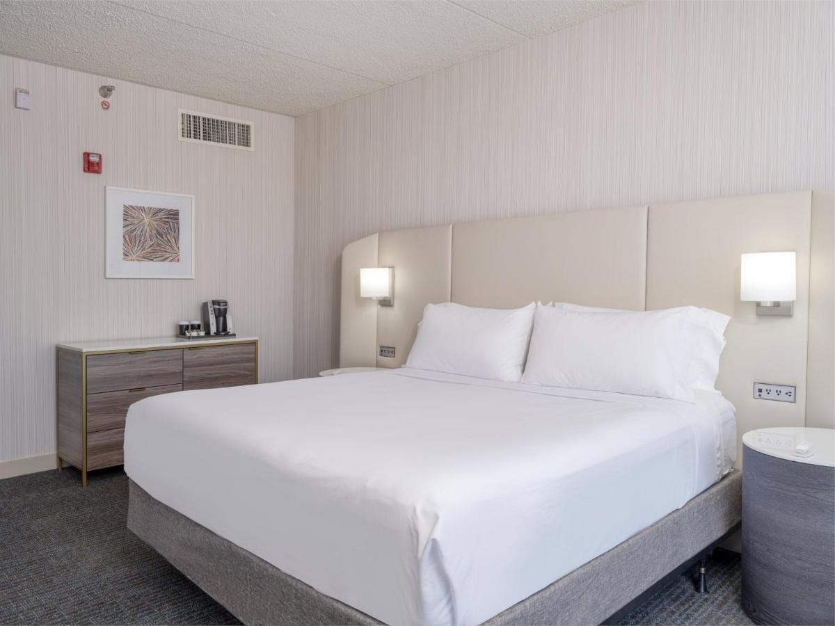 Hotel Crowne Plaza Indianapolis-Airport By Ihg Zewnętrze zdjęcie