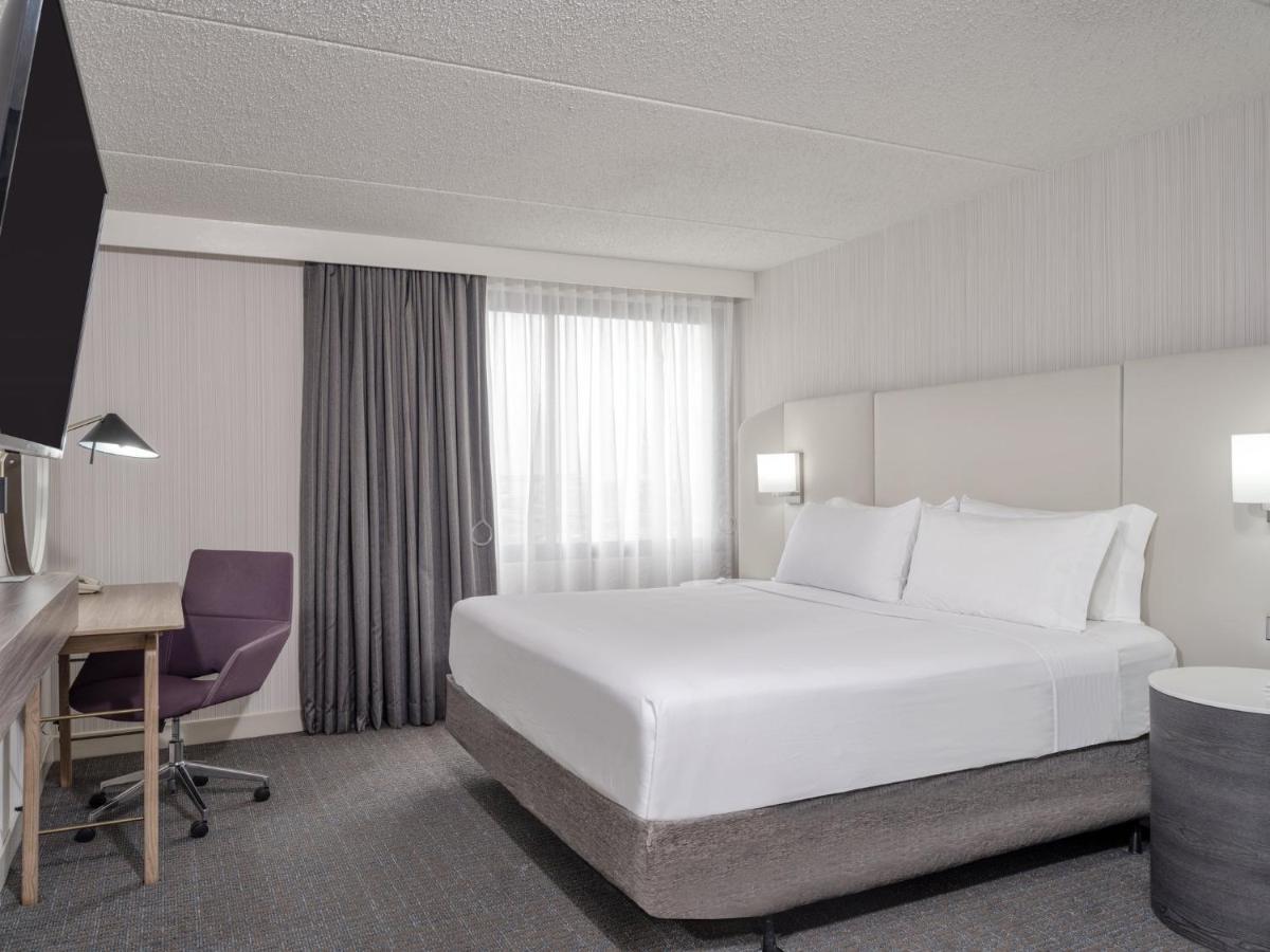 Hotel Crowne Plaza Indianapolis-Airport By Ihg Zewnętrze zdjęcie