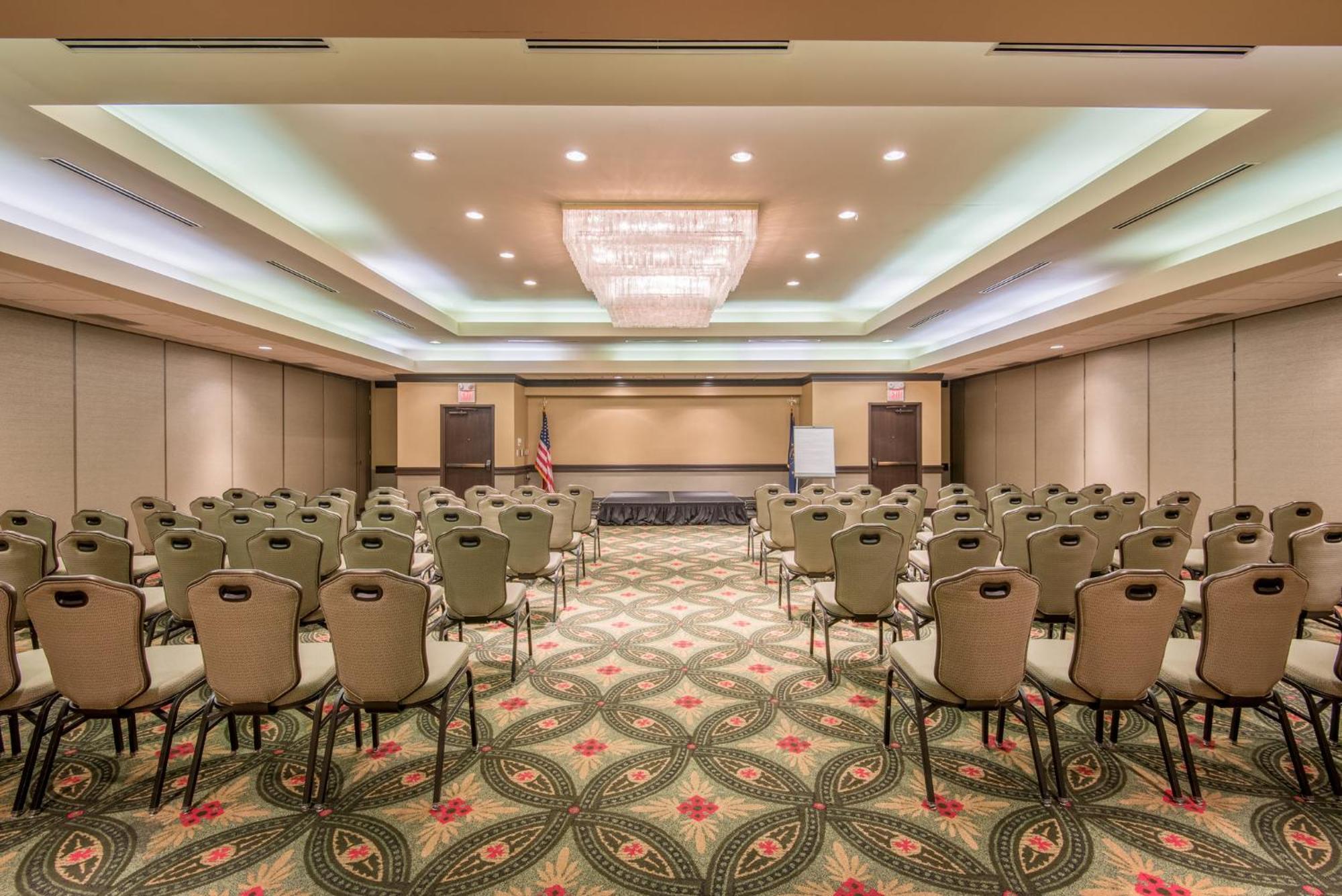 Hotel Crowne Plaza Indianapolis-Airport By Ihg Zewnętrze zdjęcie